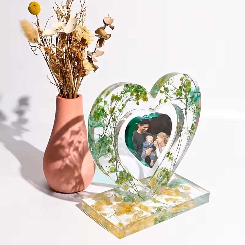 Imagen 1 de Marco Corazón en Resina Epoxi – Personalizado para Fotos y Regalos